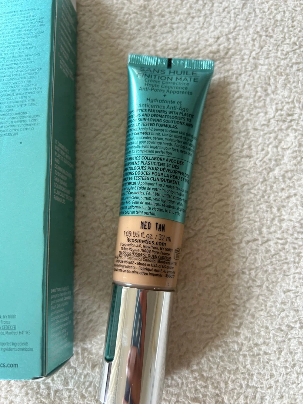 IT cosmetics CC+ Oil-Free Matte Cream Foundation SPF 40 - Medium Tan